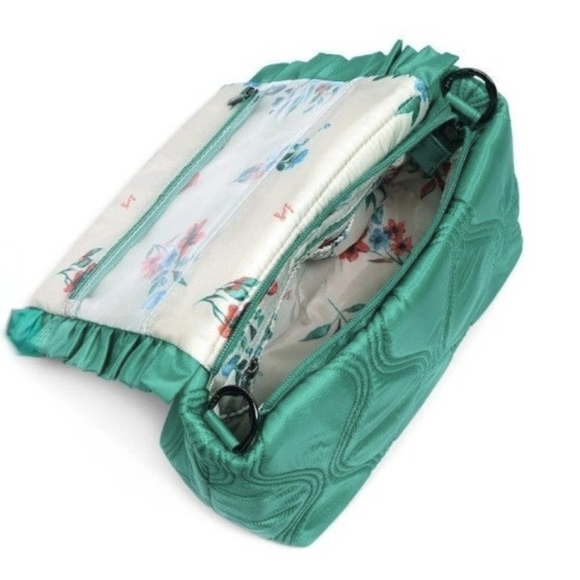 Lug Conga in Kelly Green NWT - Picture 3 of 6